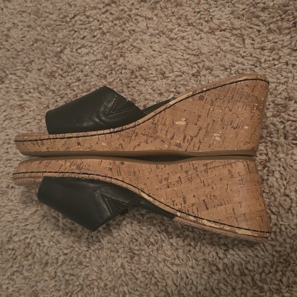 b.o.c. Born Concept Women's Black Leather Floral Wedges Size 11 (#10) - Picture 4 of 12